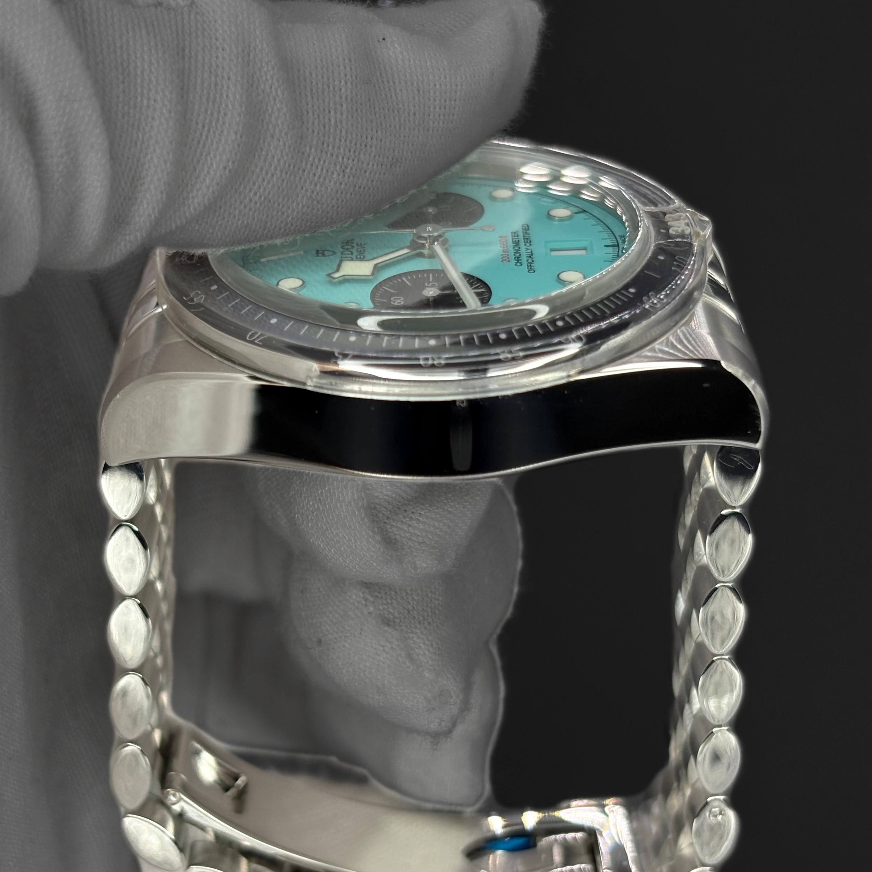 Tudor Black Bay Chrono Flamingo Blue 79360N-0024 case profile left side