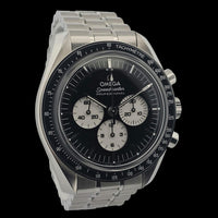 Omega Speedmaster Moonwatch 310.30.42.50.01.004 view 2